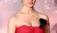 圈内小料爆料刘亦菲,娱乐圈的神秘女神，揭秘她的不为人知故事